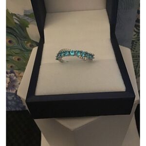 Sparkling Blue & White Topaz Crossover Infinity Band Ring Sz 8~.925 Sterling